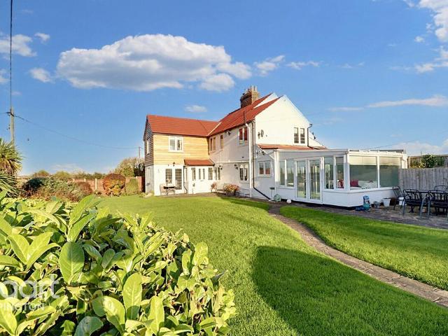 House for sale in Ramsden, Greater London