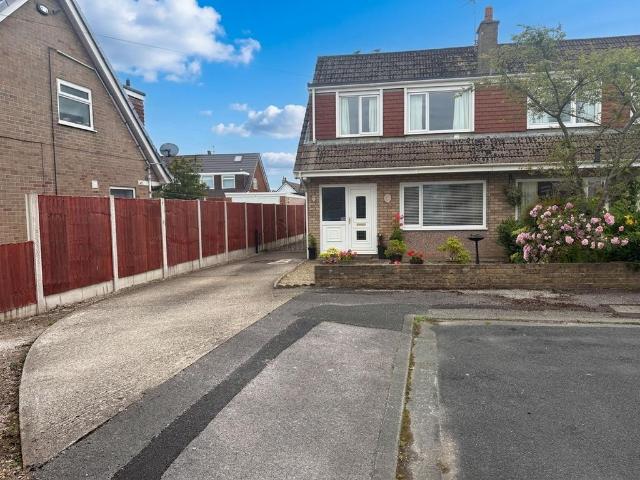 House for sale in Higher Bartle, Lancashire