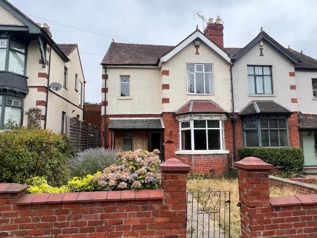 House for sale in Stourbridge, West Midlands