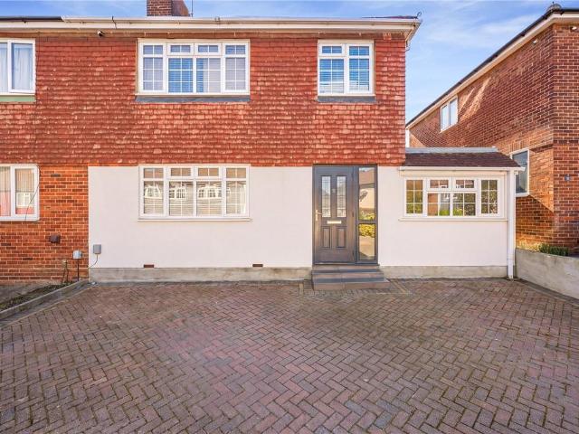 House for sale in Upton, Greater London