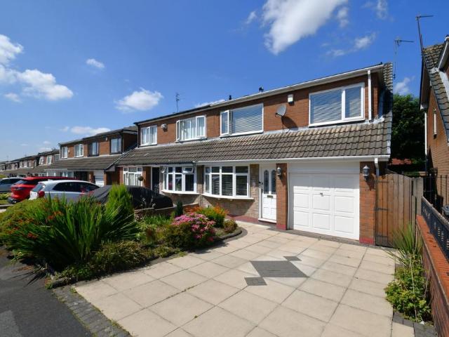 House for sale in New Hall Farm, Wigan