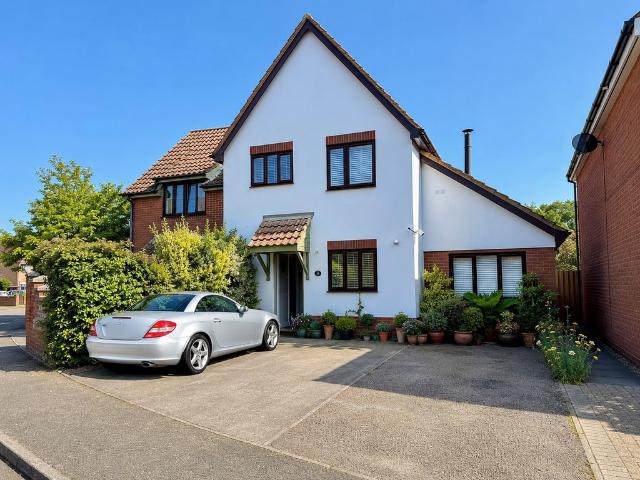 House for sale in Hollesley, Eastbridge