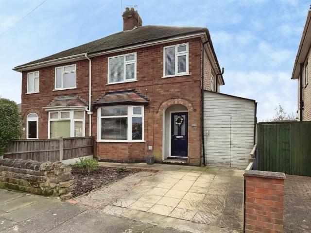 House for sale in Attenborough, East Midlands