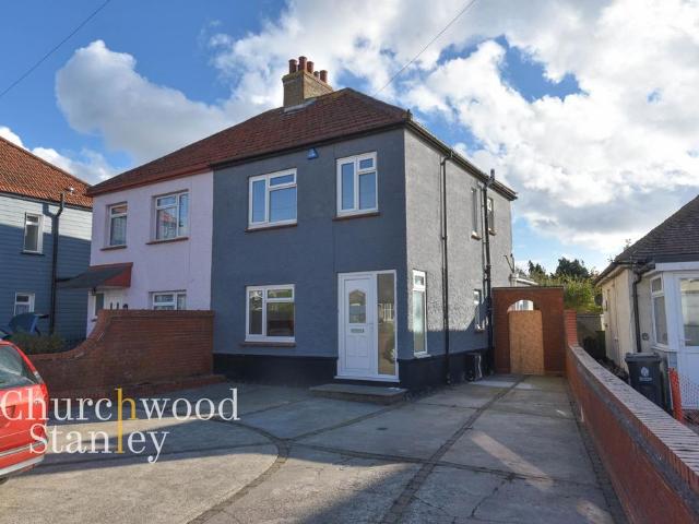 House for sale in Dale Hill, Essex