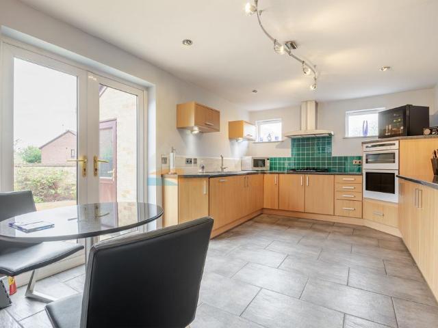 House for sale in Compton Acres, Barton In Fabis