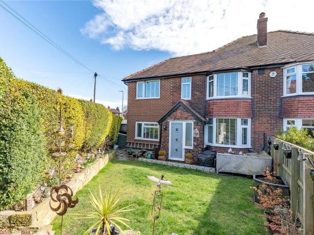 House for sale in East Ardsley, West Yorkshire