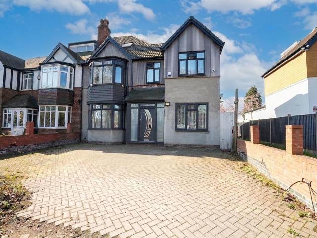 House for sale in Hall Green, West Midlands
