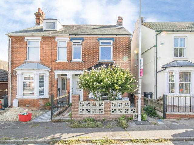 House for sale in Upper Dovercourt, Tendring