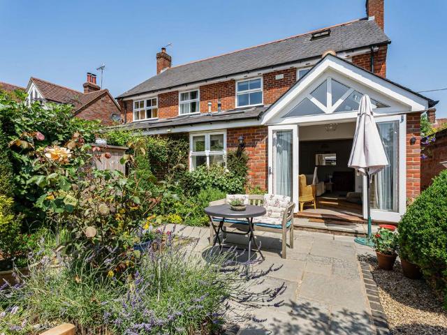 House for sale in Berrick Salome, Oxfordshire