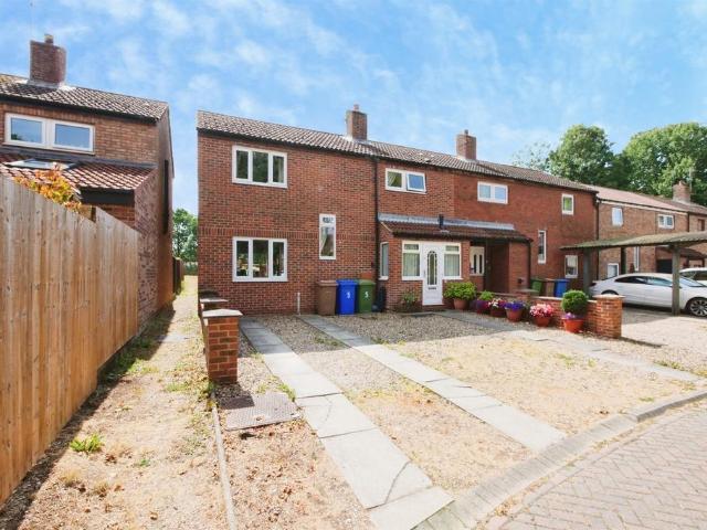 House for sale in Full Sutton, East Riding Of Yorkshire
