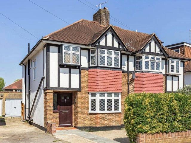 House for sale in Whitton, Greater London