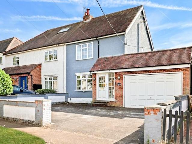 House for sale in Ongar, Epping