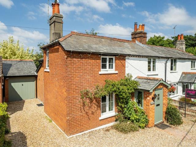 House for sale in Burghfield Common, West Berkshire
