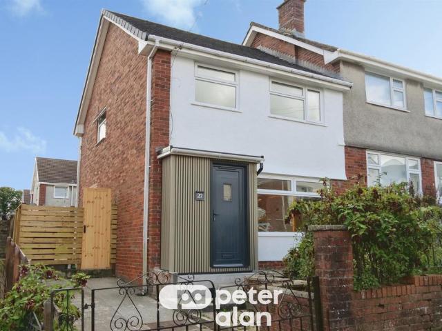 House for sale in Cwmdare, Wales