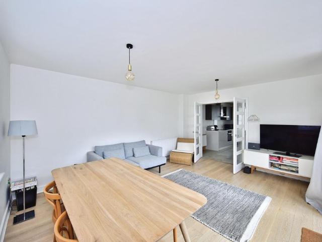 House for sale in Midway, Kent