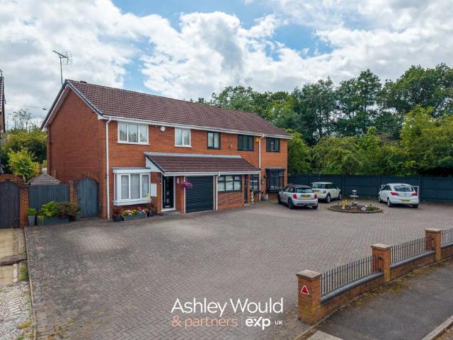 House for sale in West Midlands