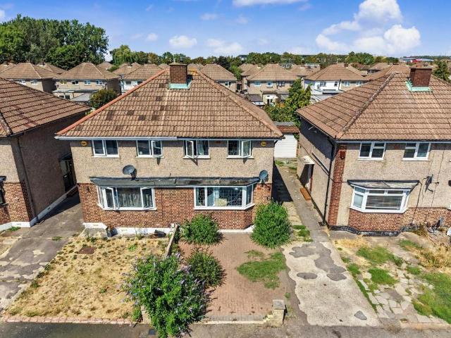 House for sale in Freezywater, Greater London