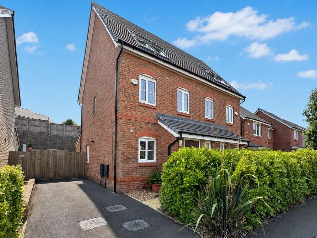House for sale in Calderstones