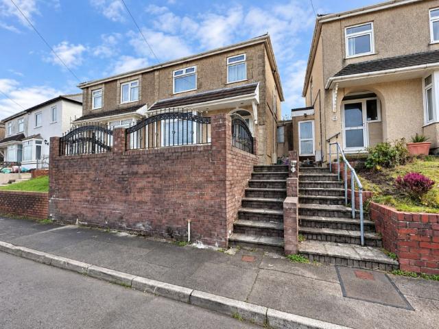 House for sale in Foxhole, Swansea
