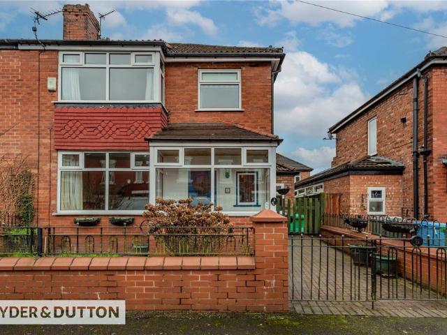 House for sale in Georgia, Greater Manchester