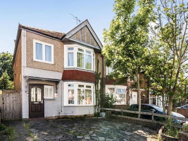 House for sale in Lane, Greater London