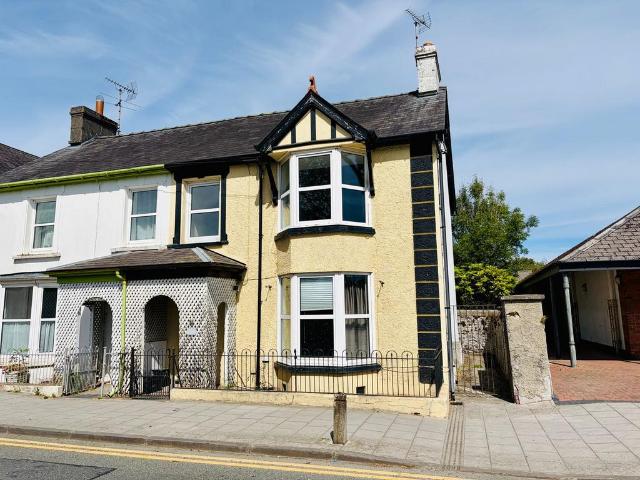 House for sale in Lampeter