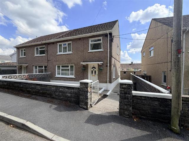 House for sale in Cwarter Bach, Lower Brynamman