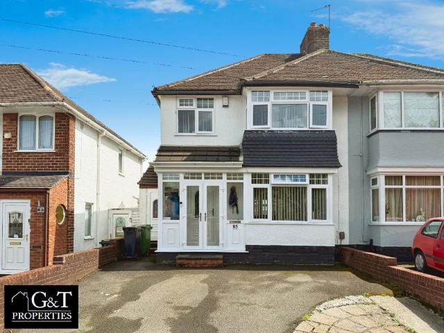 House for sale in Woodsetton, Coseley