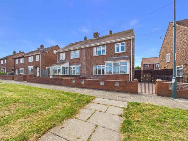 House for sale in Horsley Hill, South Tyneside
