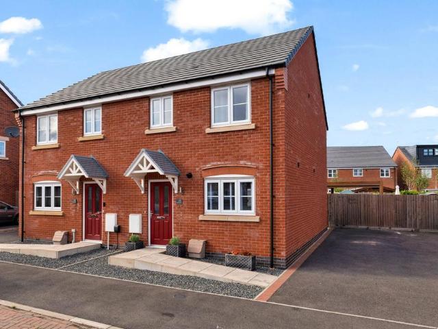 House for sale in Elmfield, Leicestershire