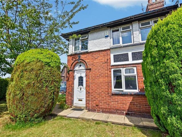 House for sale in Churwell, West Yorkshire