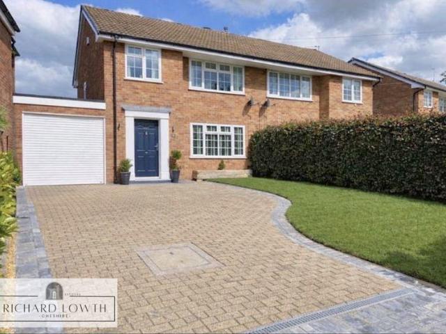 House for sale in Poynton