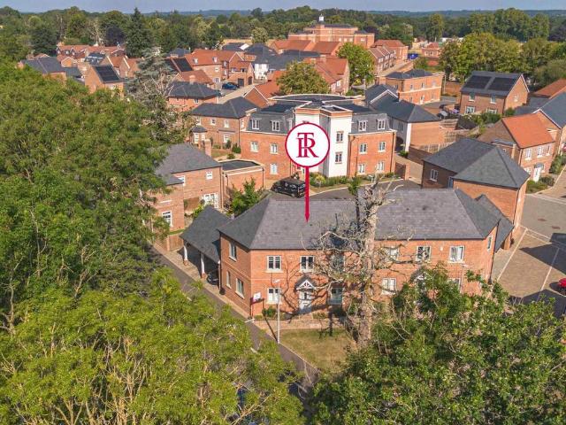 House for sale in Beaconsfield, Penn Bottom