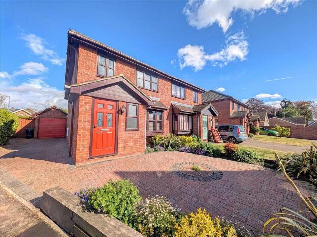 House for sale in Brightlingsea, Dale Hill
