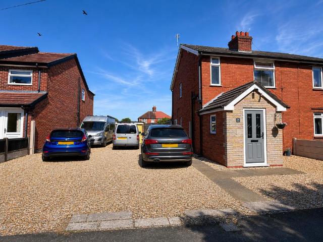 House for sale in Middlewich