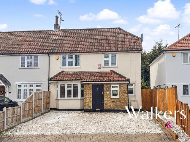 House for sale in Navestock Side, Essex