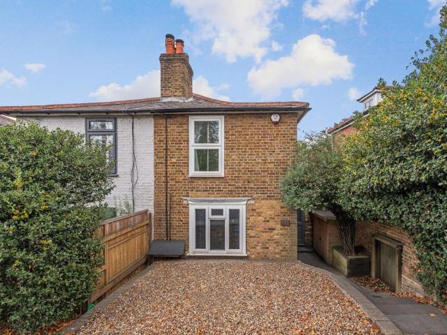 House for sale in Weybridge, Elmbridge
