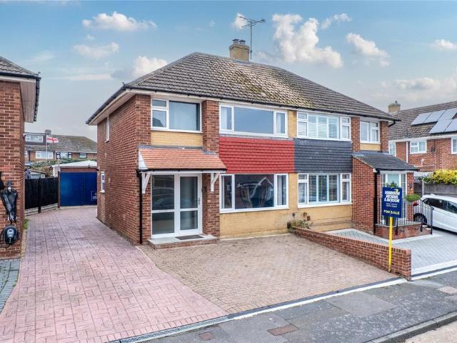 House for sale in Gravesend, Gravesham