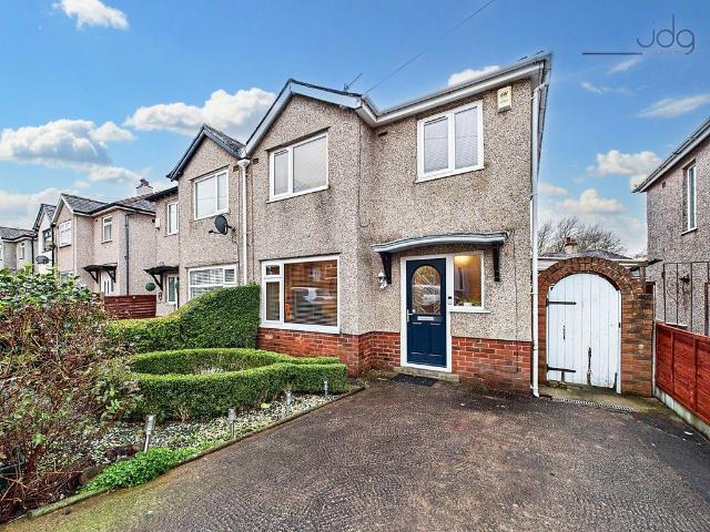 House for sale in Skerton, Bare