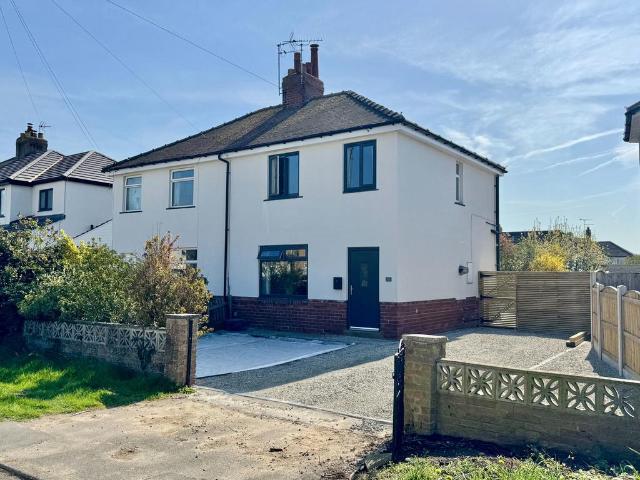 House for sale in Boston Spa, West Yorkshire