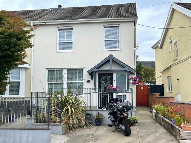 House for sale in Gorseinon, Wales