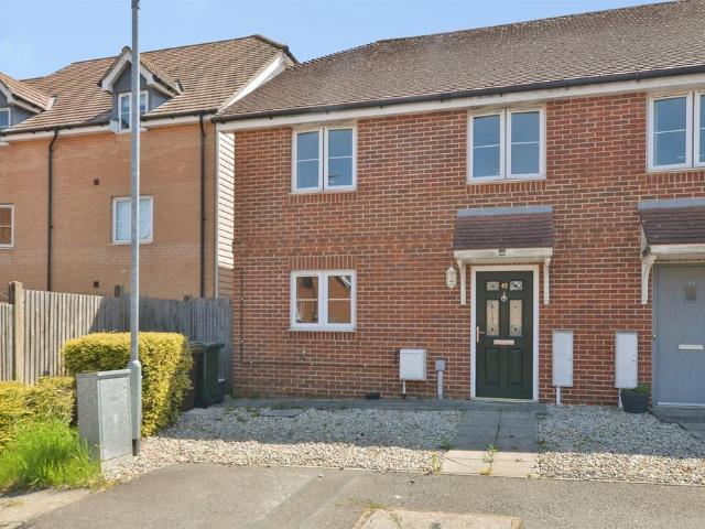 House for sale in Willesborough, Bridgefield