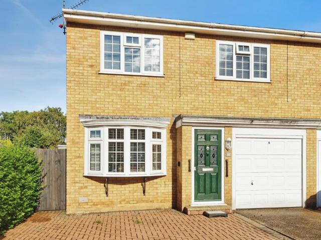 House for sale in Dumpton, Acol