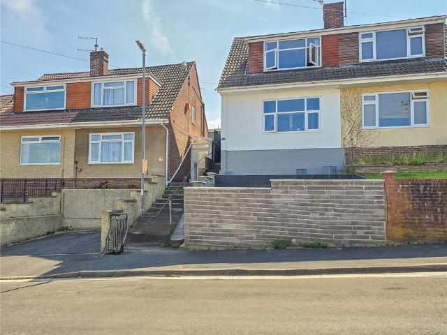 House for sale in Kingswood