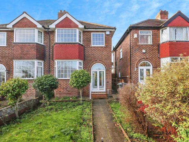 House for sale in Rounds Green, Tividale