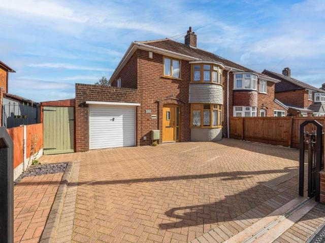 House for sale in Darlaston, Walsall