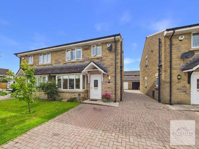 House for sale in Cabus, Lancashire