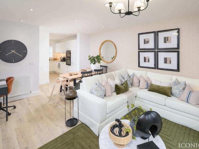 House for sale in Sandown Park, Kent