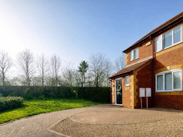 House for sale in Poets Estate, Newport Pagnell