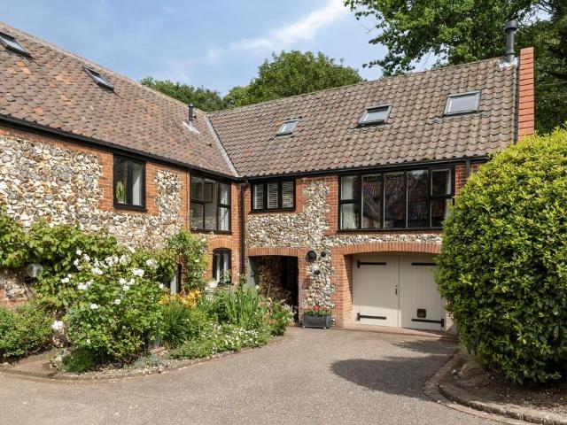 House for sale in Crostwick, Norfolk